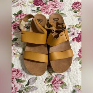 Reef Golden Tan Sandals